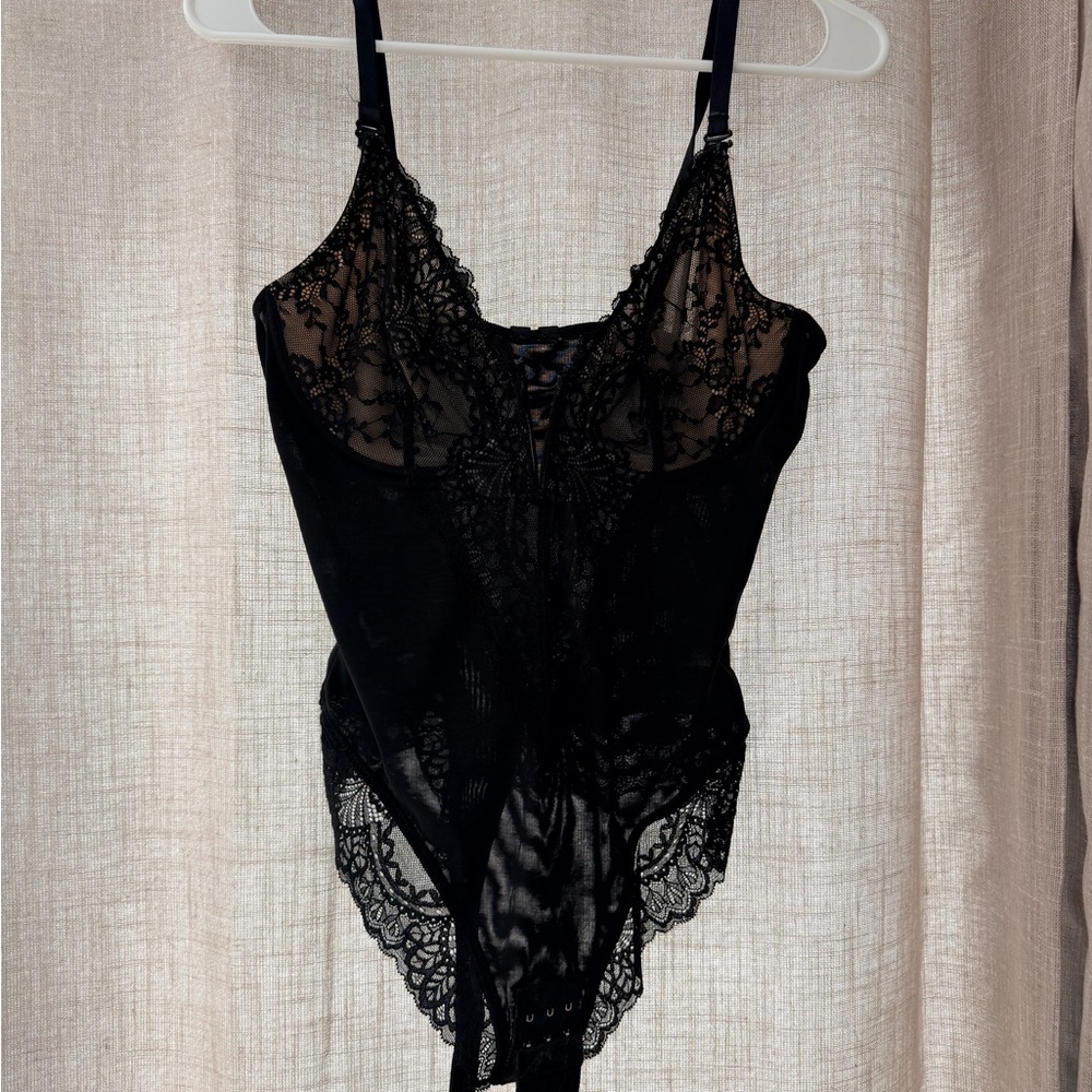 Popilush Bodysuit New M